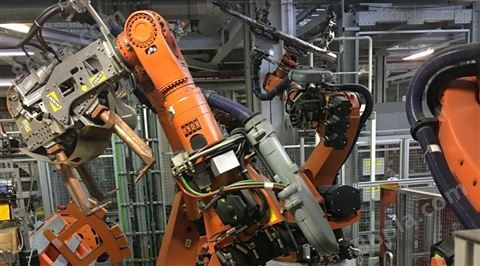 德国退役库卡机器人 力泰引进二手工业机器